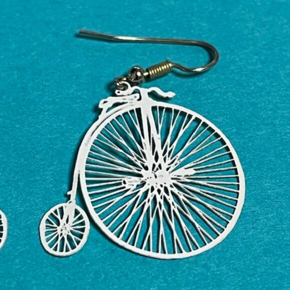 White Colored Old Fashioned Style Bicycle Pierced Earrings 2"x1.25" - Picture 4 of 14
